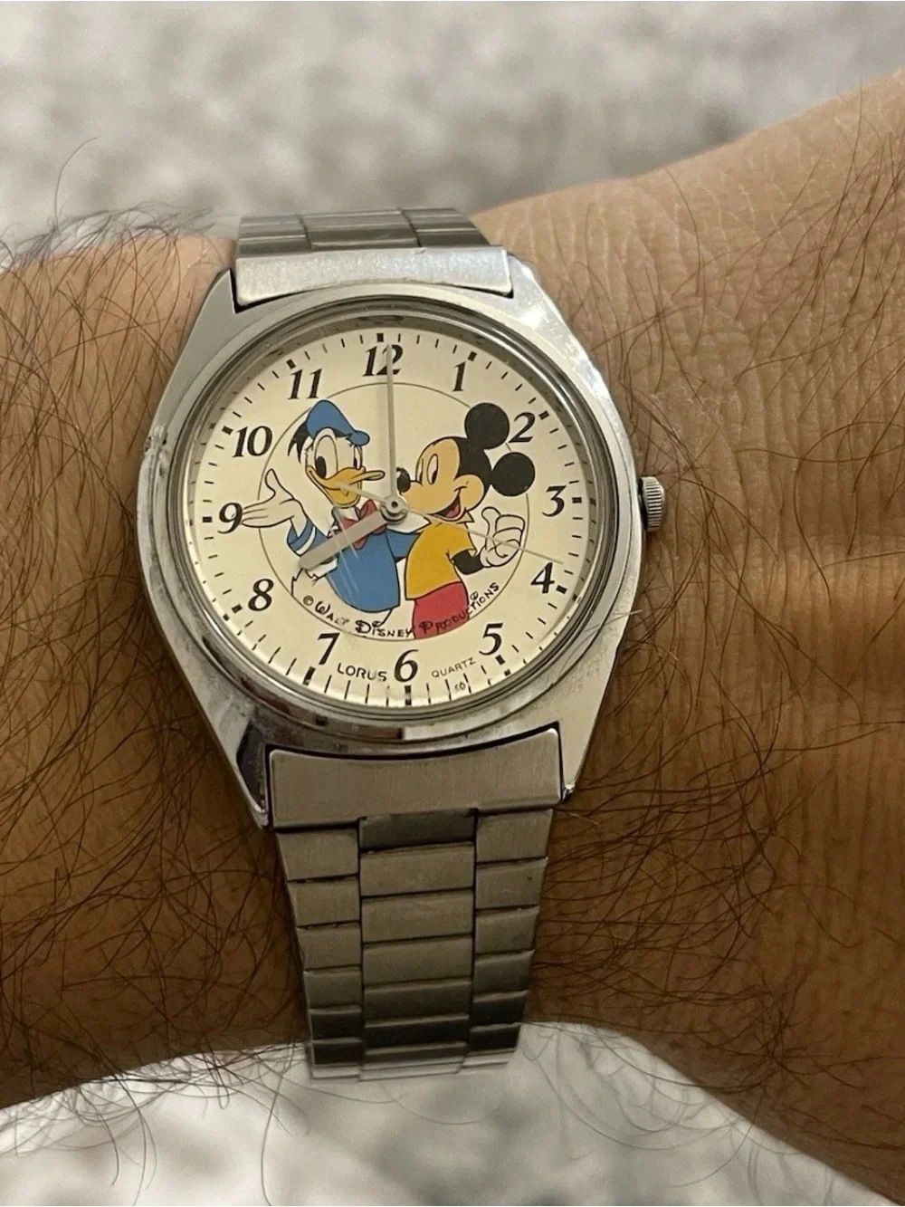Vintage Disney Lorus Mickey Mouse & Donald Duck Watch 33mm Silver Tone V515 Rare